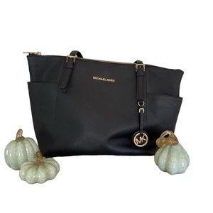 Micheal Kors Big Black Tote Purse